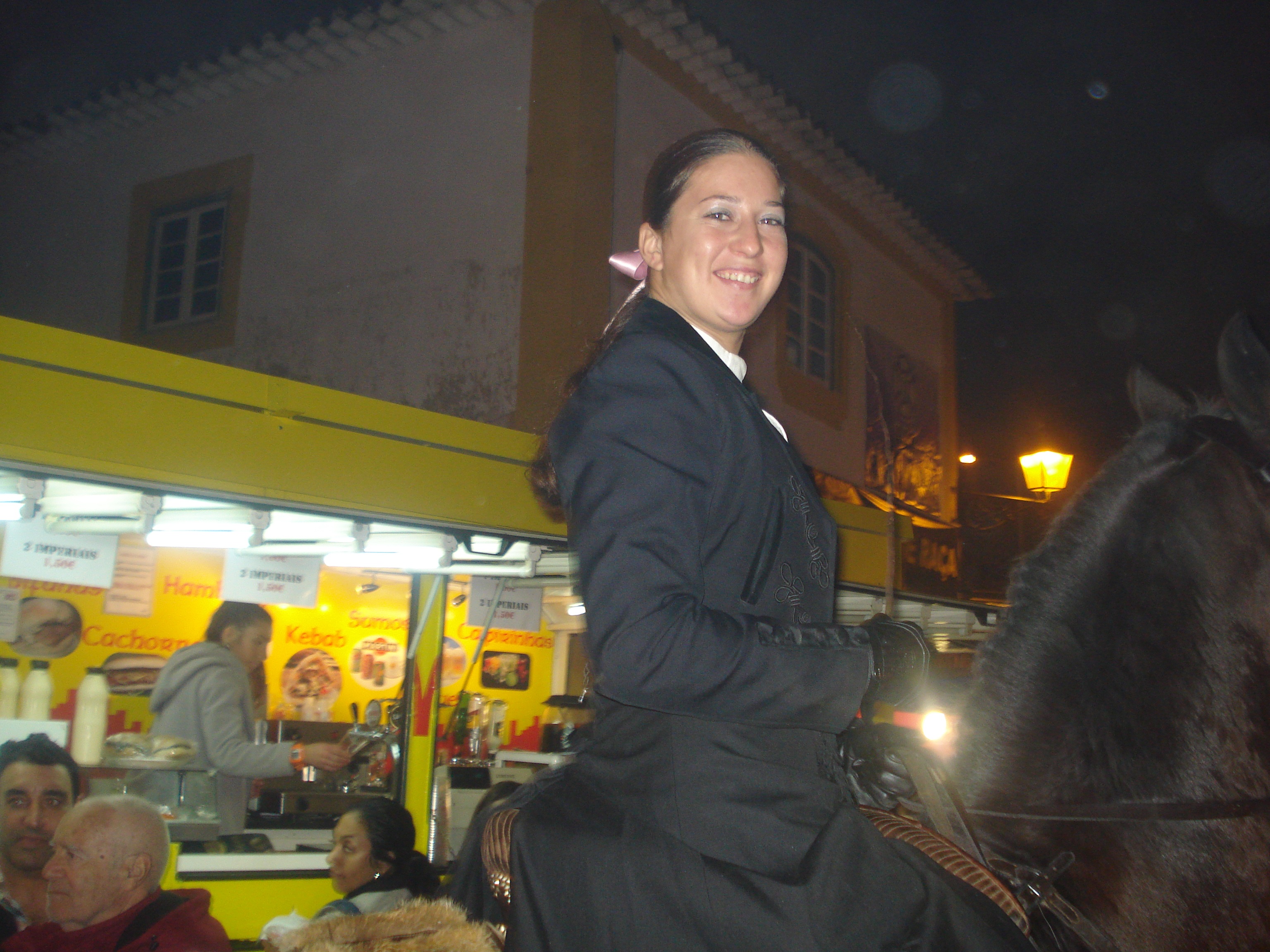 La Asociación Ecuestre de Castuera visitó la 'Feria do Cavalo Lusitano' en Golega